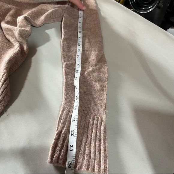 LAUREN CONRAD | Pink heart Valentine’s sweater - Picture 8 of 8